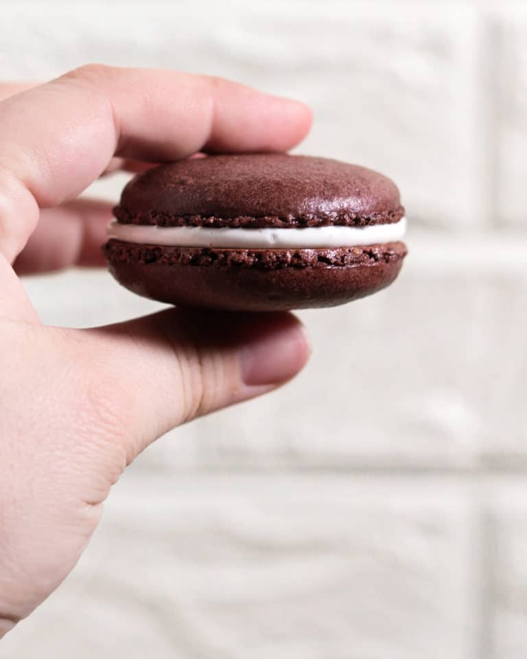 single hot chocolate macaron